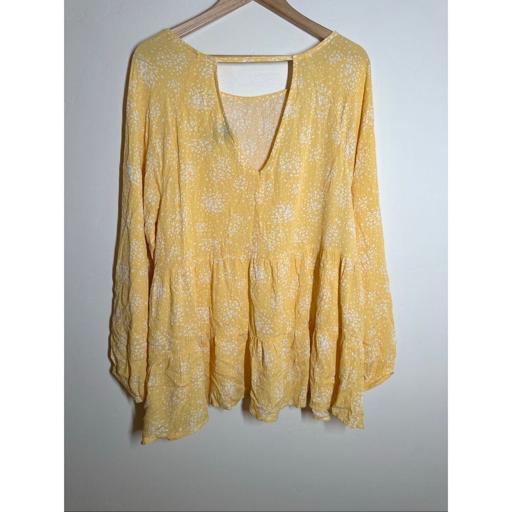 🌸 Day Trip Yellow and White Happy Tiered Baby Doll Top Size Medium New - Picture 5 of 5
